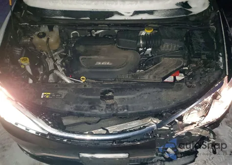 2018 Chrysler Pacifica Touring L z USA, uszkodzony, nr VIN 2C4RC1BG1JR123411